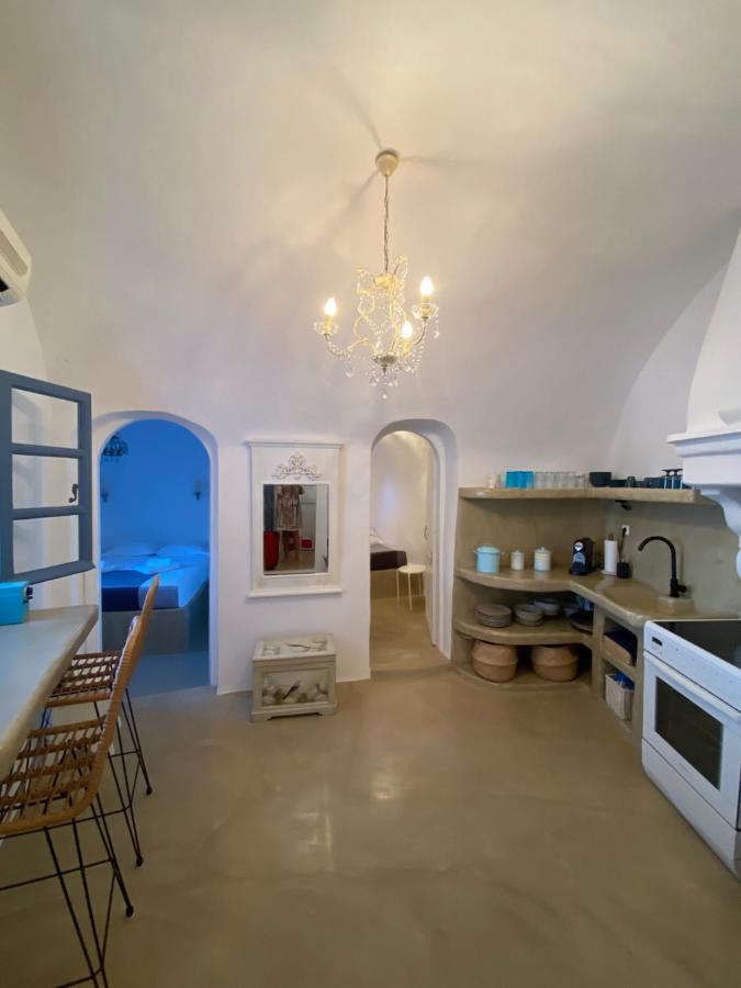 Villa Angels Unique Traditional Villa Emporio  ภายนอก รูปภาพ
