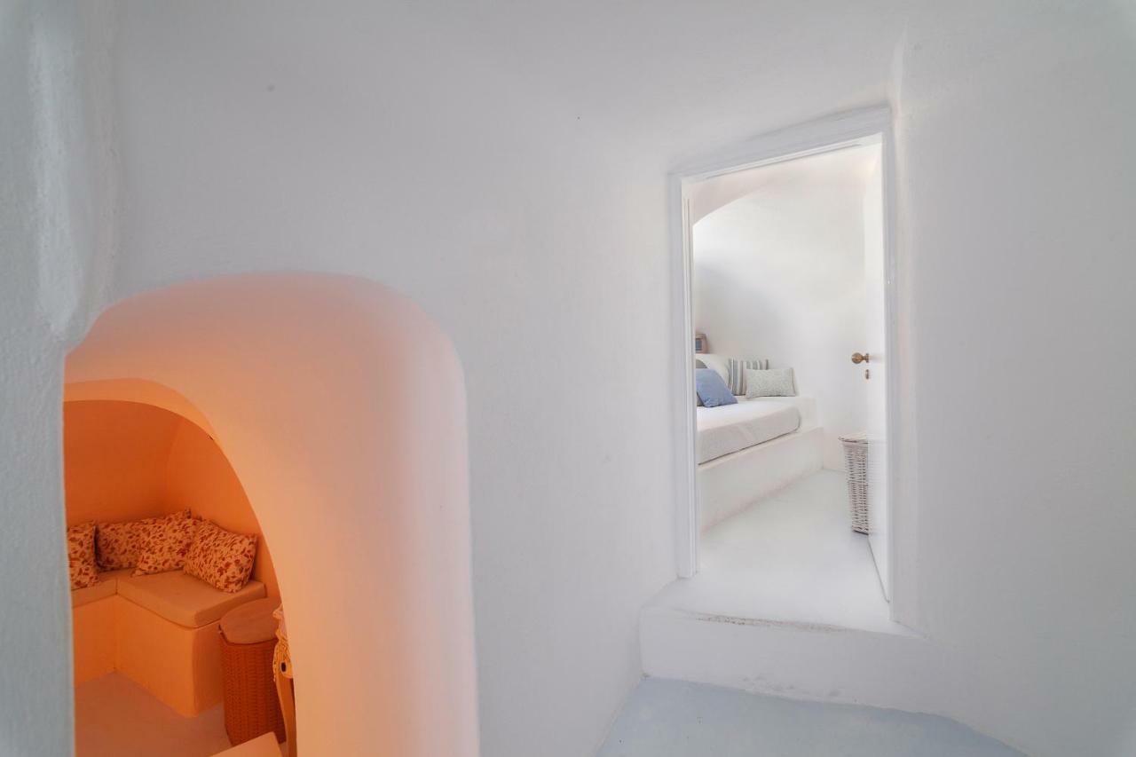 Villa Angels Unique Traditional Villa Emporio  ภายนอก รูปภาพ